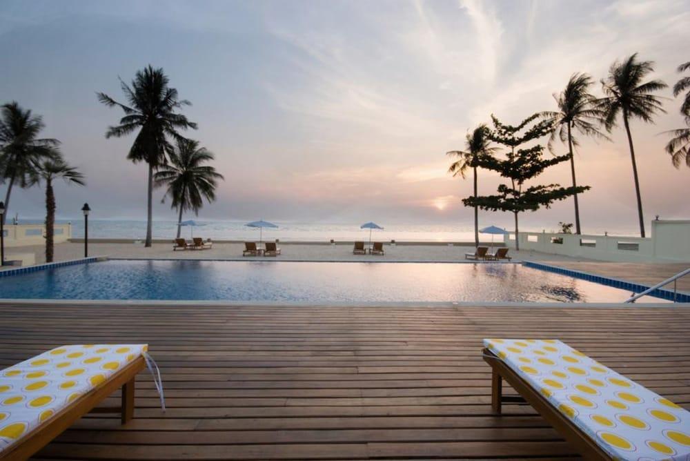 Nantra De Deluxe Hotel Had Yao Beach Exterior photo