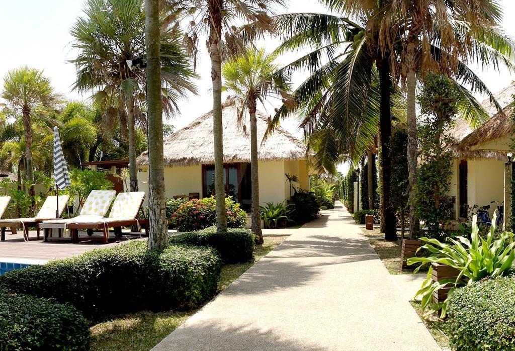 Nantra De Deluxe Hotel Had Yao Beach Exterior photo
