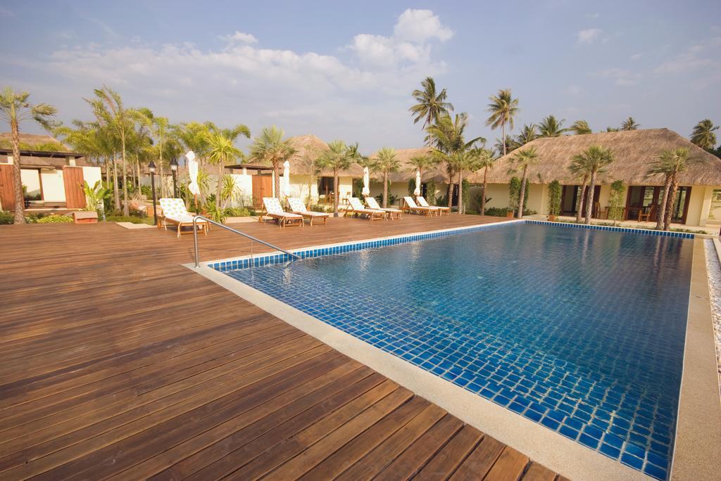 Nantra De Deluxe Hotel Had Yao Beach Exterior photo