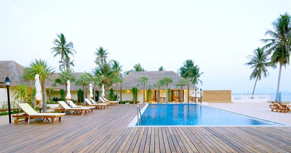 Nantra De Deluxe Hotel Had Yao Beach Exterior photo